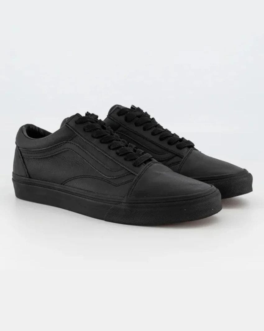 Size 8 shop black vans