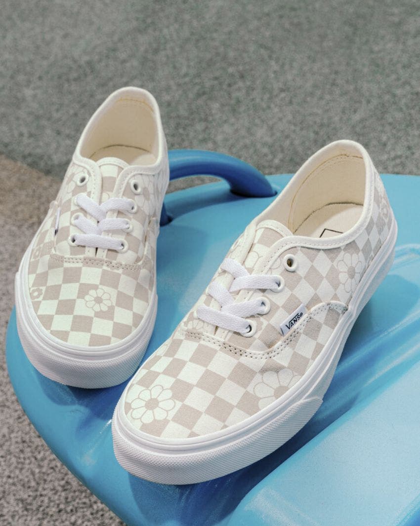 Authentic sales checkerboard vans
